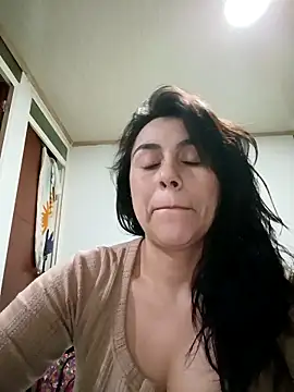 vanessa-titisM online show from 11.29.25