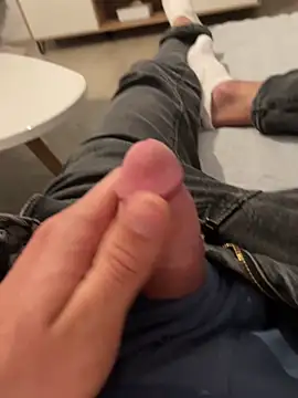 Snapshot of Milike_93 chatting on 10.05.25 Milike 93 online show from 10.05.25