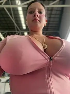 Snapshot of GabyMejiaa chatting on 02.28.26 GabyMejiaa online show from 02.28.26