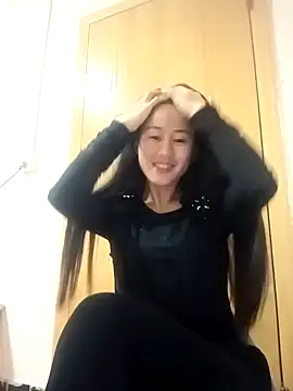 Snapshot of luy-xinh02 chatting on 11.13.25 luy-xinh02 online show from 11.13.25