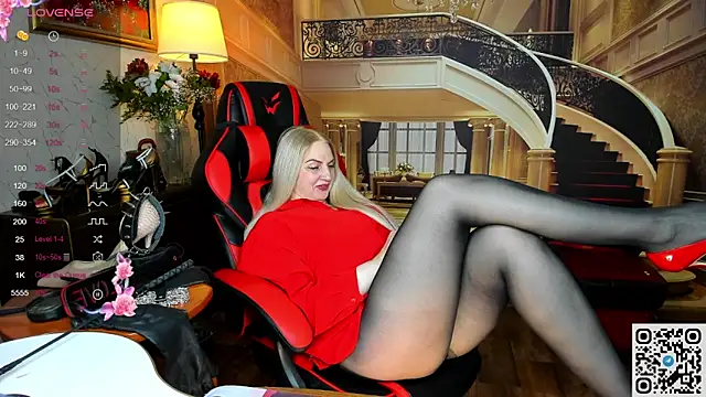 Nina Devillle online show from 03.12.26