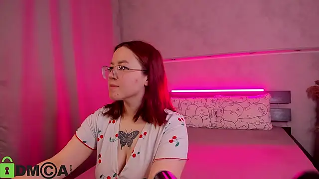 Snapshot of Krysadapp chatting on 09.23.25 Krysadapp online show from 09.23.25