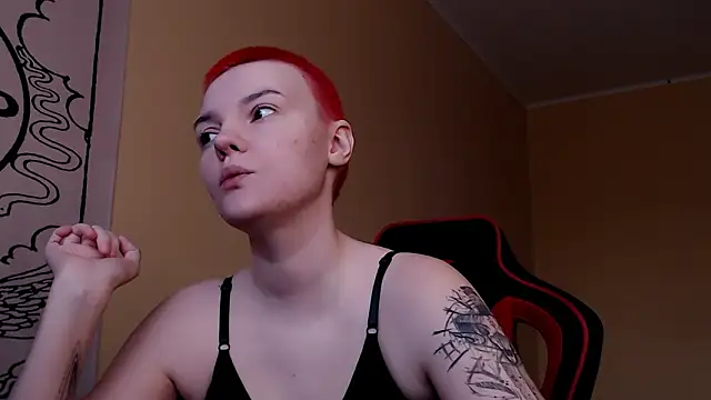 Snapshot of KrisNeal chatting on 02.07.26 KrisNeal online show from 02.07.26