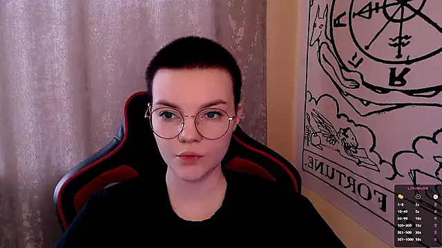 Snapshot of KrisNeal chatting on 02.24.26 KrisNeal online show from 02.24.26