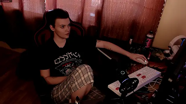 Snapshot of KrisNeal chatting on 03.17.26 KrisNeal online show from 03.17.26