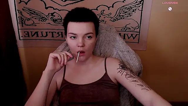 Snapshot of KrisNeal chatting on 03.20.26 KrisNeal online show from 03.20.26