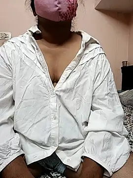 Snapshot of preethi-lovely chatting on 09.30.25 preethi-lovely online show from 09.30.25