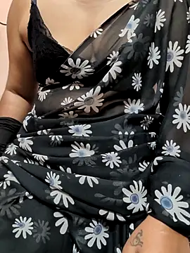 Snapshot of preethi-lovely chatting on 10.28.25 preethi-lovely online show from 10.28.25