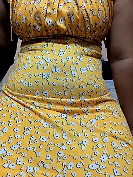 Snapshot of preethi-lovely chatting on 11.26.25 preethi-lovely online show from 11.26.25