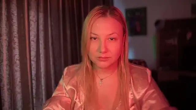 Snapshot of BikiHellena chatting on 11.13.25 BikiHellena online show from 11.13.25