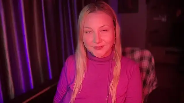 Snapshot of BikiHellena chatting on 12.05.25 BikiHellena online show from 12.05.25