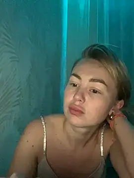 MartaLuna  online show from 11.03.25