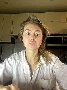 MartaLuna  online show from 11.16.25