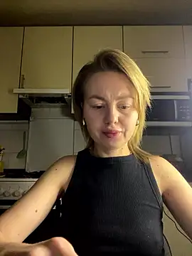 MartaLuna  online show from 01.12.26