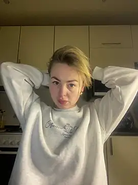 MartaLuna  online show from 02.21.26