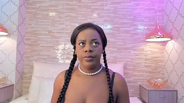 AliceVegga online show from 11.22.25