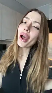 Snapshot of Elizabeth_Tay chatting on 02.12.26 Elizabeth Tay online show from 02.12.26