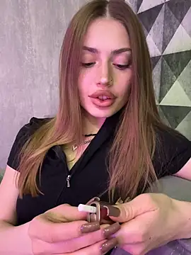 Elizabeth Tay online show from 03.27.26