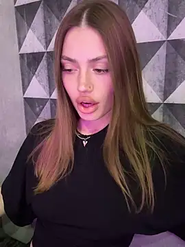 Elizabeth Tay online show from 03.31.26