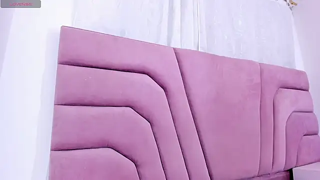 miajhonsonx online show from 02.18.26