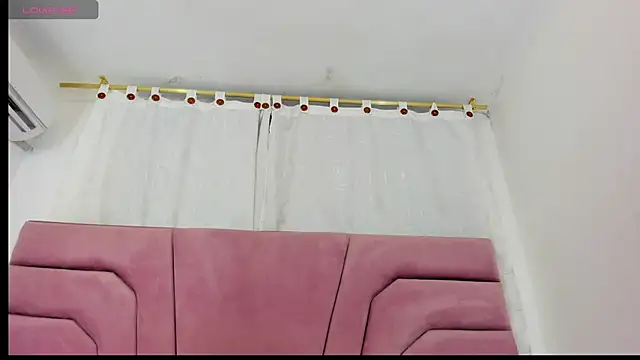 miajhonsonx online show from 04.10.26