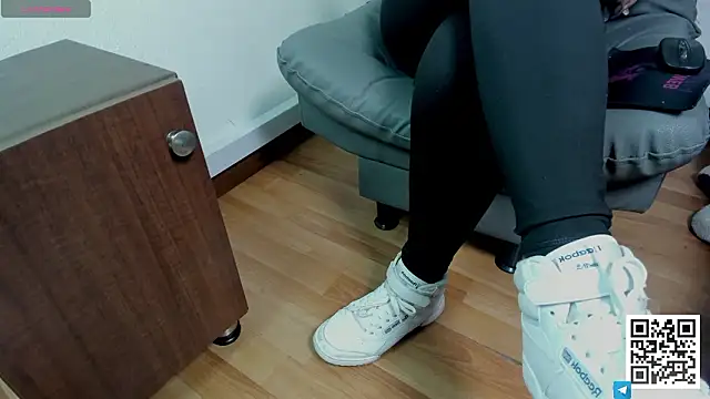 Snapshot of Shantal__G chatting on 02.28.26 Shantal G online show from 02.28.26