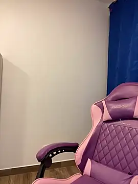 April Becker online show from 10.05.25