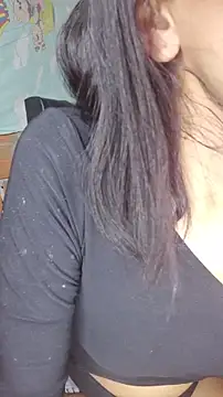 Lhia  online show from 11.19.25