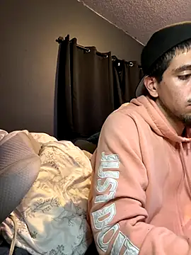 Snapshot of busnfatnutsLildee chatting on 11.18.25 busnfatnutsLildee online show from 11.18.25