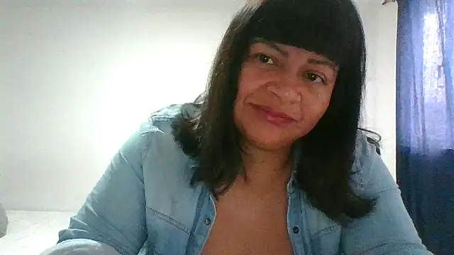 Snapshot of adri89-g chatting on 02.12.26 adri89-g online show from 02.12.26