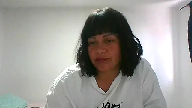 Snapshot of adri89-g chatting on 02.21.26 adri89-g online show from 02.21.26