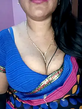 Snapshot of KannadaTamilTeluguBeauty chatting on 01.07.26 KannadaTamilTeluguBeauty online show from 01.07.26