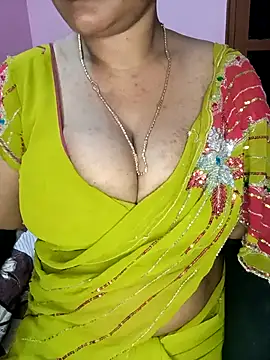 Snapshot of KannadaTamilTeluguBeauty chatting on 01.08.26 KannadaTamilTeluguBeauty online show from 01.08.26