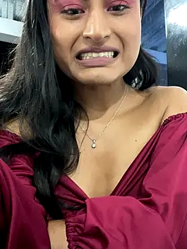 Michelle Narvaez online show from 12.21.25