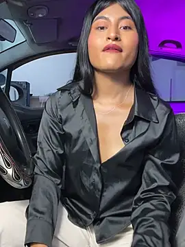 Michelle Narvaez online show from 06.30.26