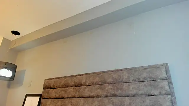 Aliciabloom online show from 11.05.25