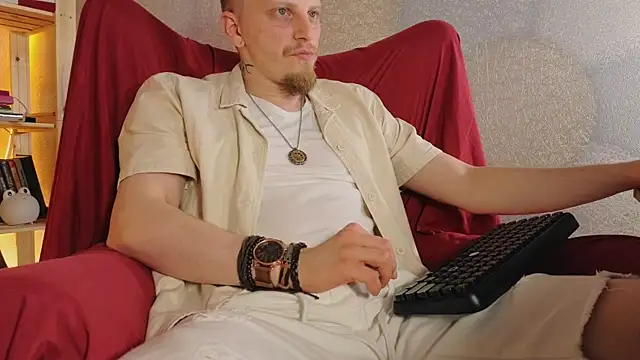 Snapshot of Vincent_Hardman chatting on 09.25.25 Vincent Hardman online show from 09.25.25