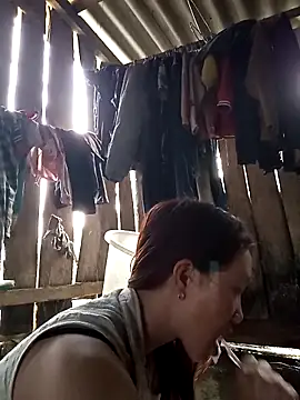 Snapshot of bonnie-00 chatting on 04.06.26 bonnie-00 online show from 04.06.26