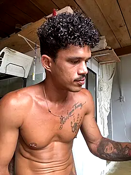 Snapshot of trustes00tribox chatting on 12.02.25 trustes00tribox online show from 12.02.25