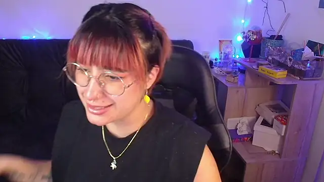 Miacatsito3 online show from 03.05.26