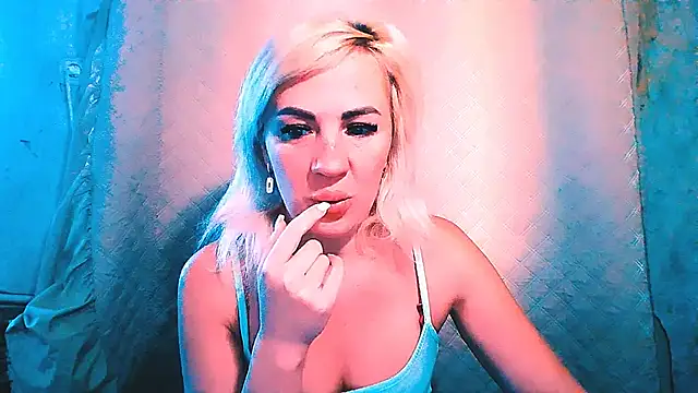 EmmaCat  online show from 09.17.25