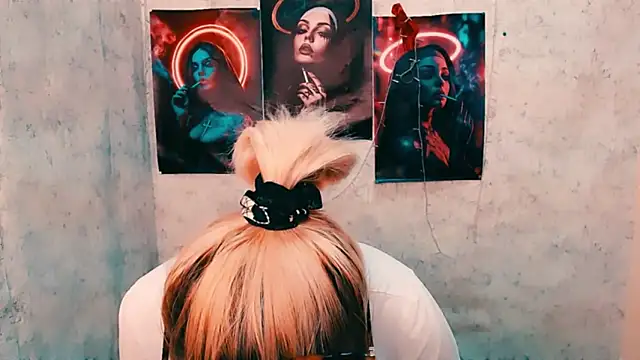 EmmaCat  online show from 03.11.26