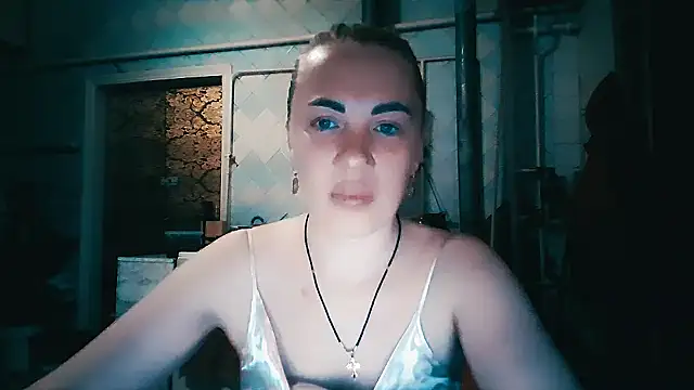 EmmaCat  online show from 04.20.26