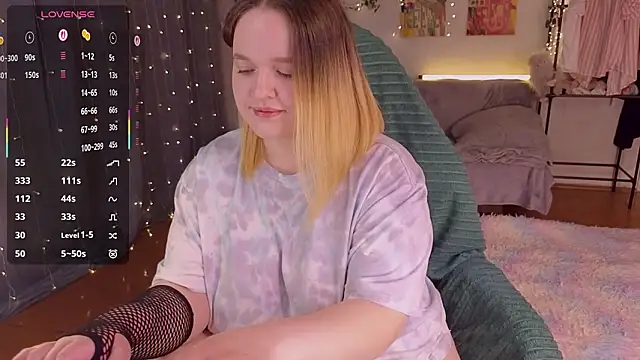 Snapshot of Aki_nohana chatting on 02.06.26 Aki nohana online show from 02.06.26