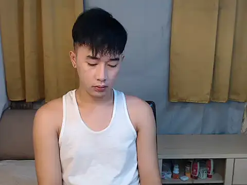 Snapshot of mr_chandy chatting on 09.24.25 mr chandy online show from 09.24.25