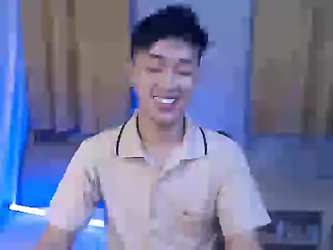 Snapshot of mr_chandy chatting on 10.04.25 mr chandy online show from 10.04.25