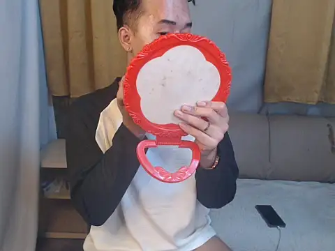 Snapshot of mr_chandy chatting on 10.10.25 mr chandy online show from 10.10.25