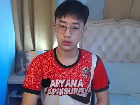 Snapshot of mr_chandy chatting on 10.16.25 mr chandy online show from 10.16.25