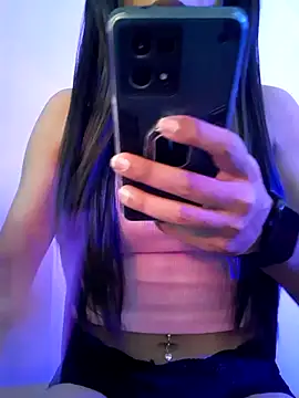 Cutie-Whiskey1 online show from 10.18.25