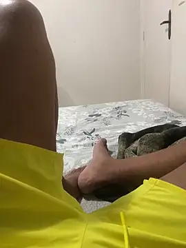 Snapshot of Morenolatino881 chatting on 09.28.25 Morenolatino881 online show from 09.28.25